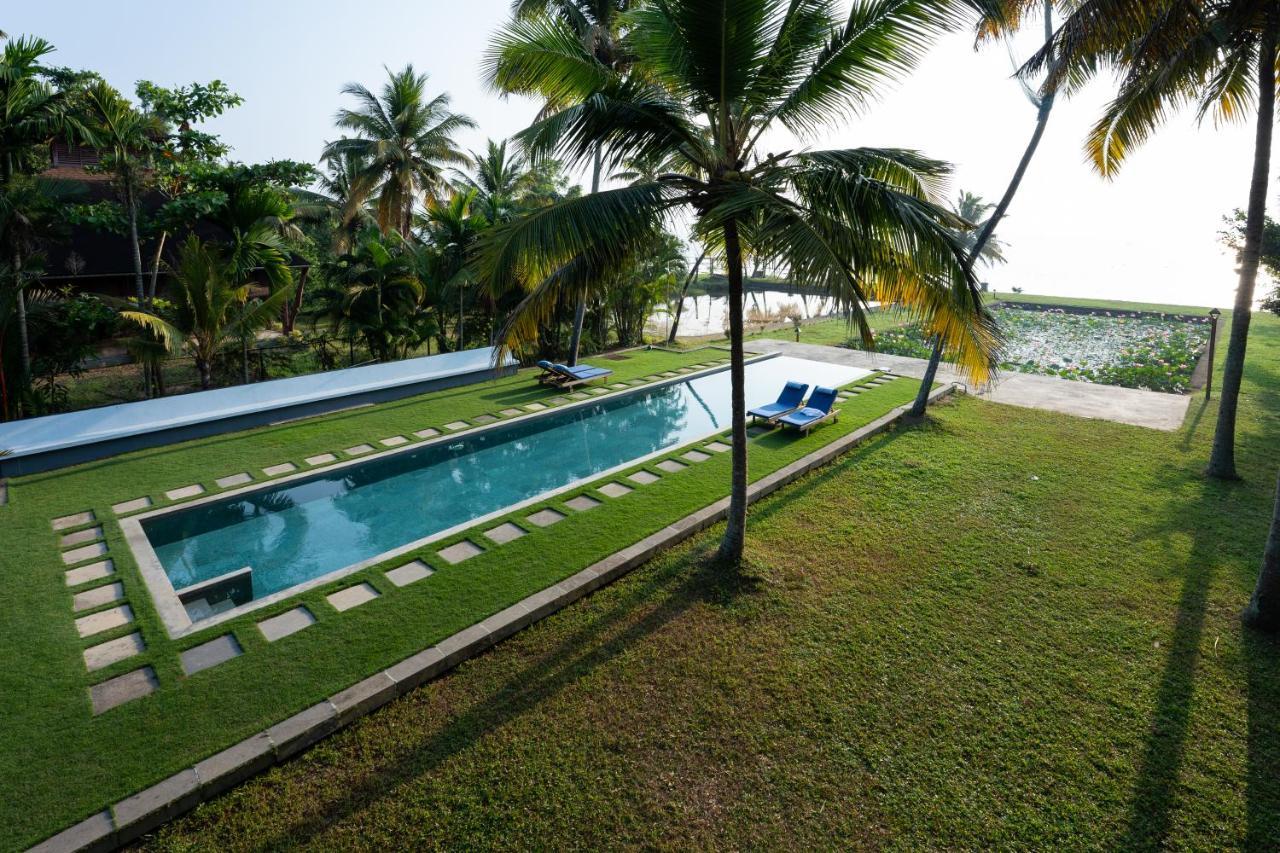 Ama Stays & Trails, Pathiramanal Villa Alappuzha Exterior foto